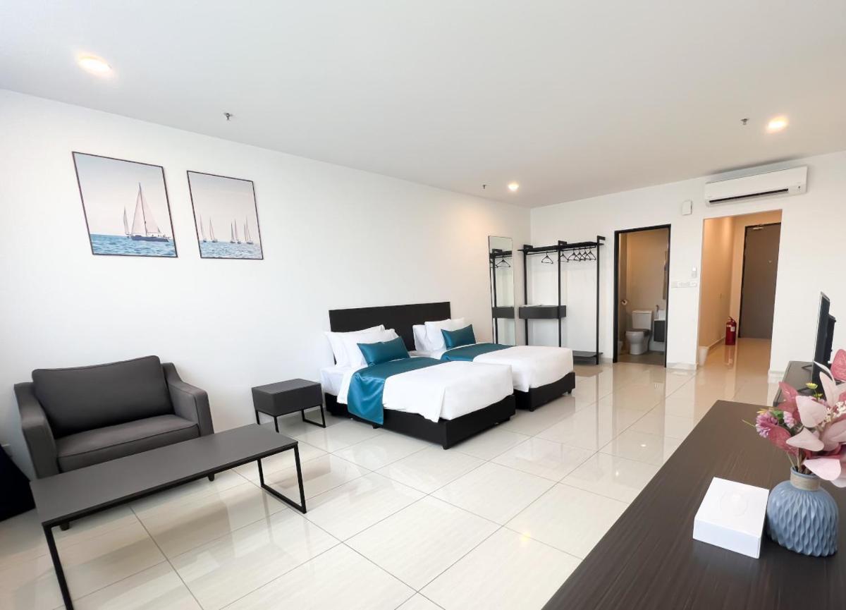 Ramada Suites By Wyndham The Straits ยะโฮร์บาห์รู ภายนอก รูปภาพ